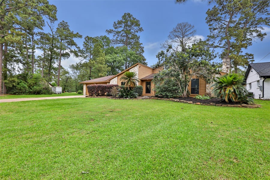 Property photo for 2103 White Feather Trail, Crosby, TX