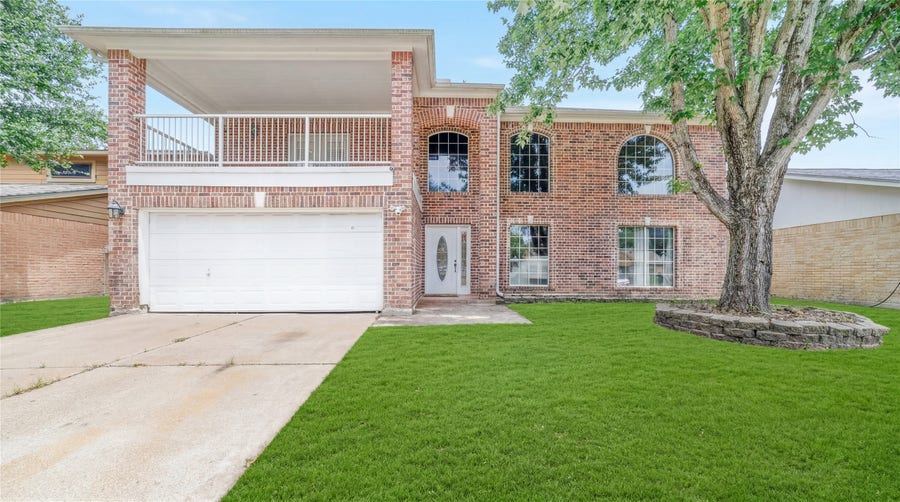 Property photo for 7510 Millbrae Lane, Houston, TX