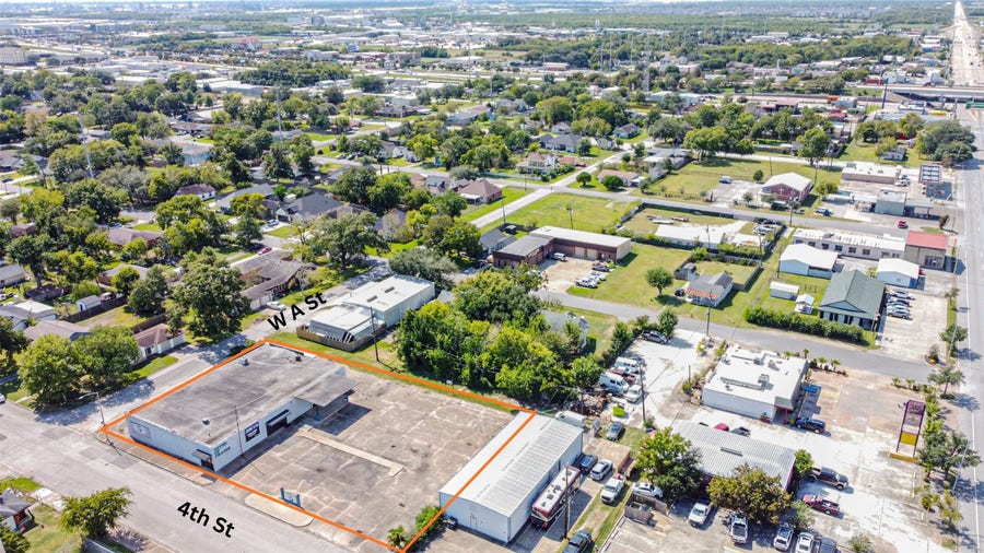 Property photo for 130 S 4th Street, #1, La Porte, TX