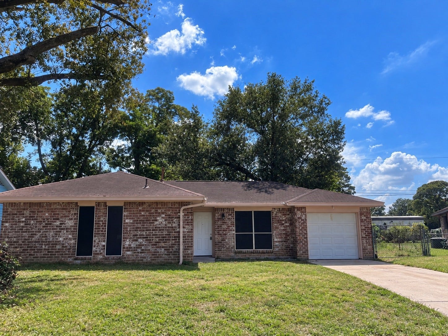 414 Branding Iron Lane, Houston, TX 77060 414 Branding Iron Lane, Houston, TX 77060