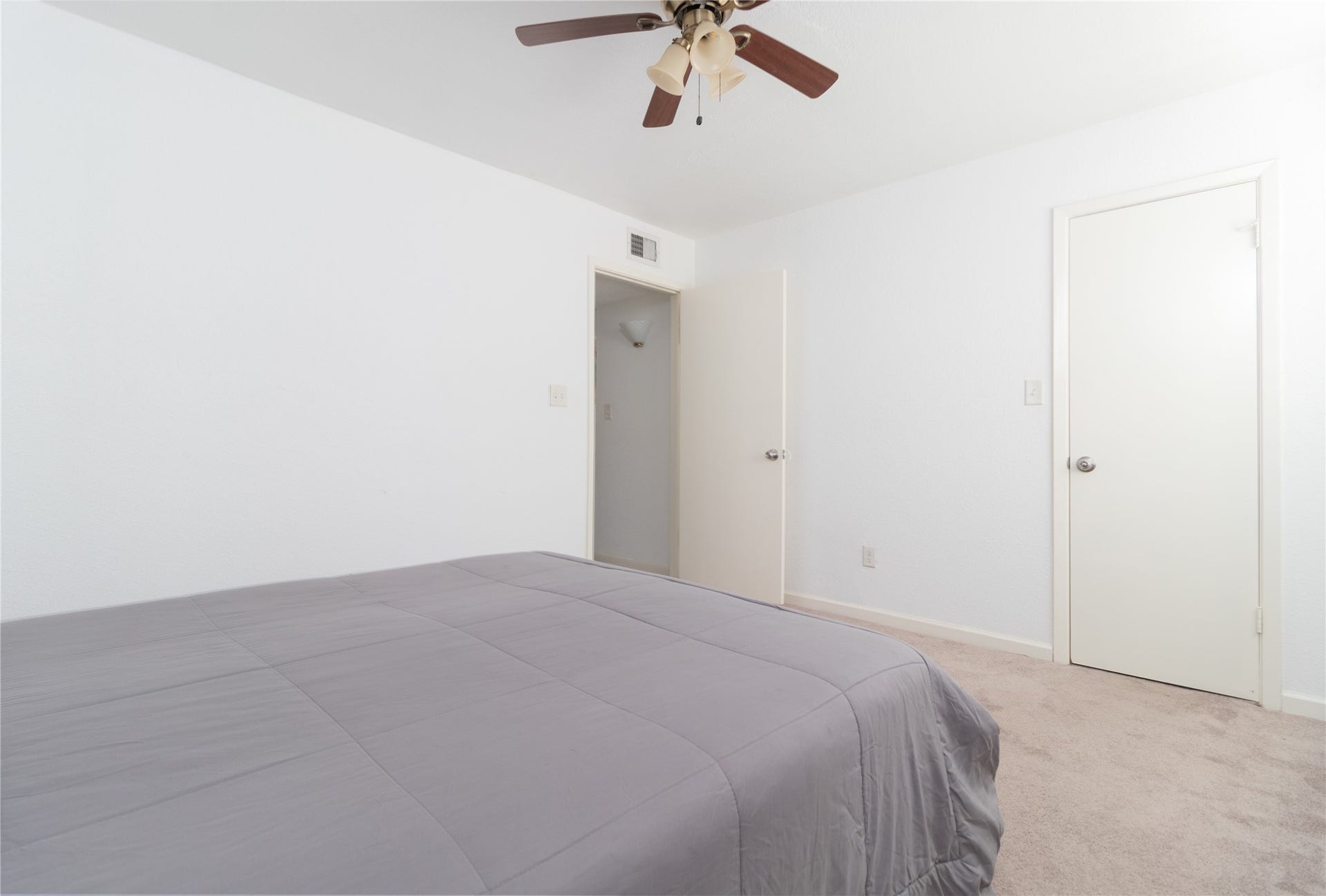 6202 Skyline Drive, #29, Houston, TX 77057 6202 Skyline Drive, #29, Houston, TX 77057