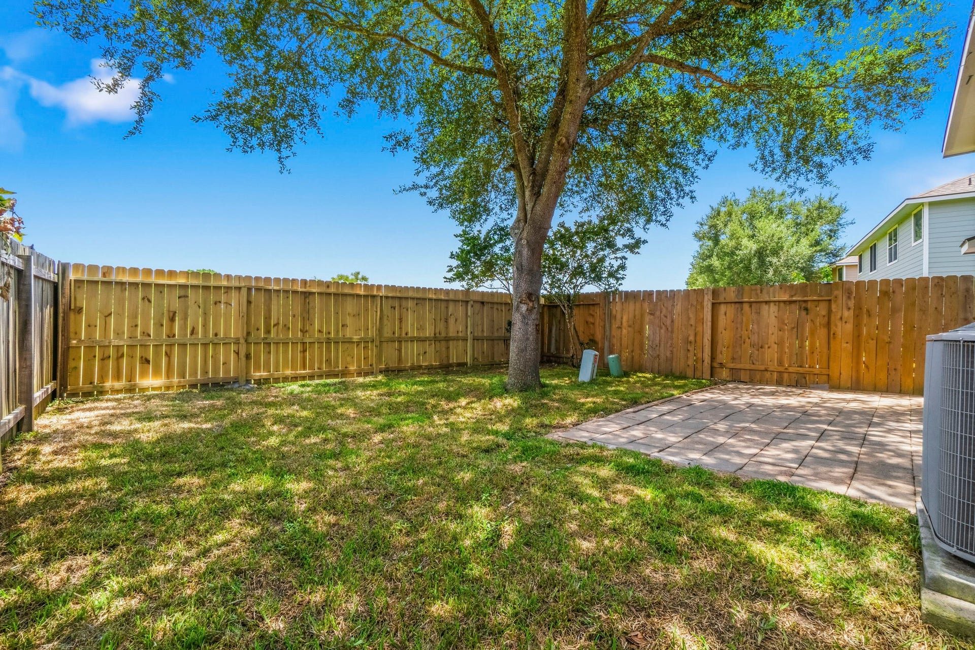 238 Drake Run Lane, Dickinson, TX 77539 Enjoy privacy with no back neighbors