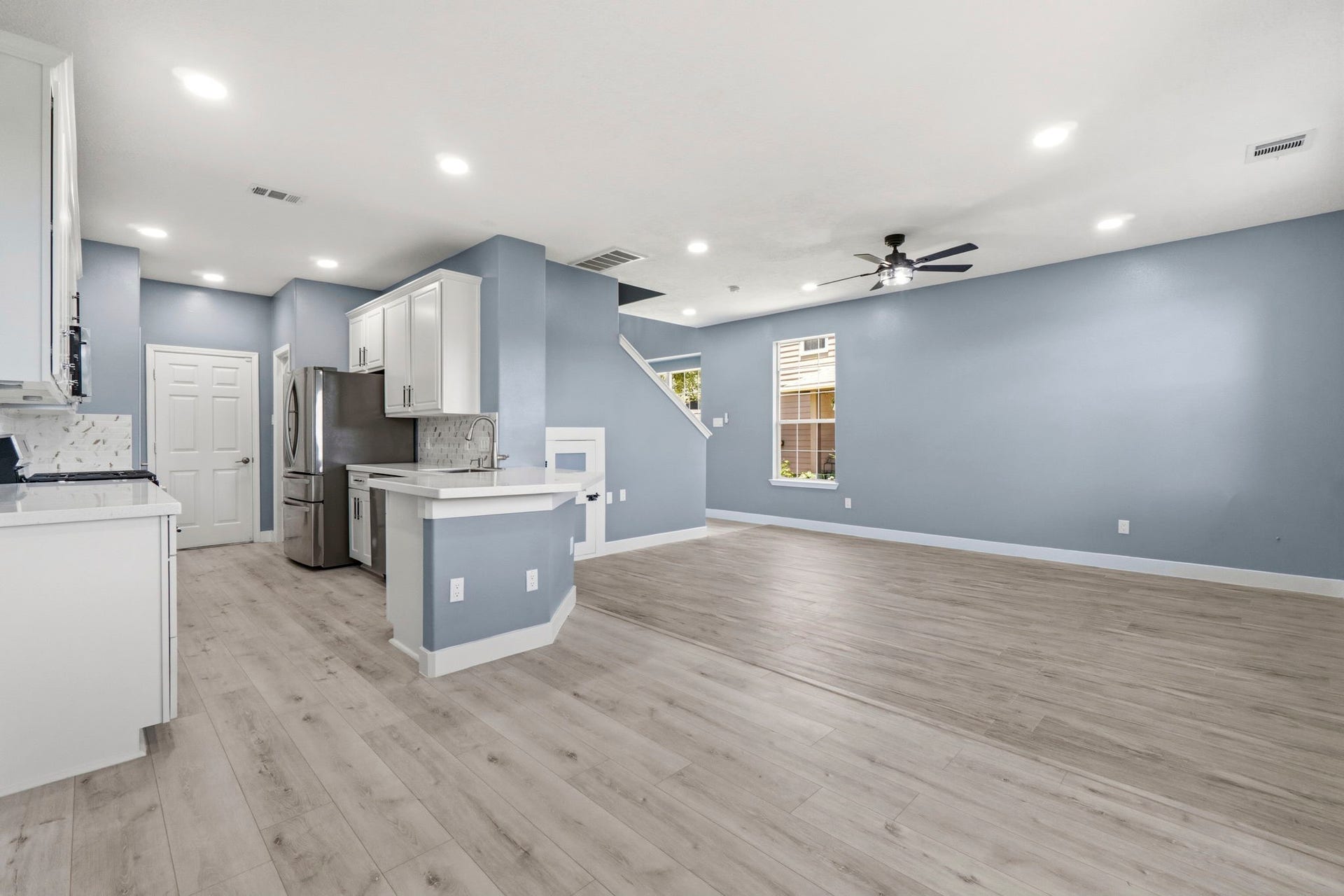 238 Drake Run Lane, Dickinson, TX 77539 Recessed lighting provides a bright, modern ambiance
