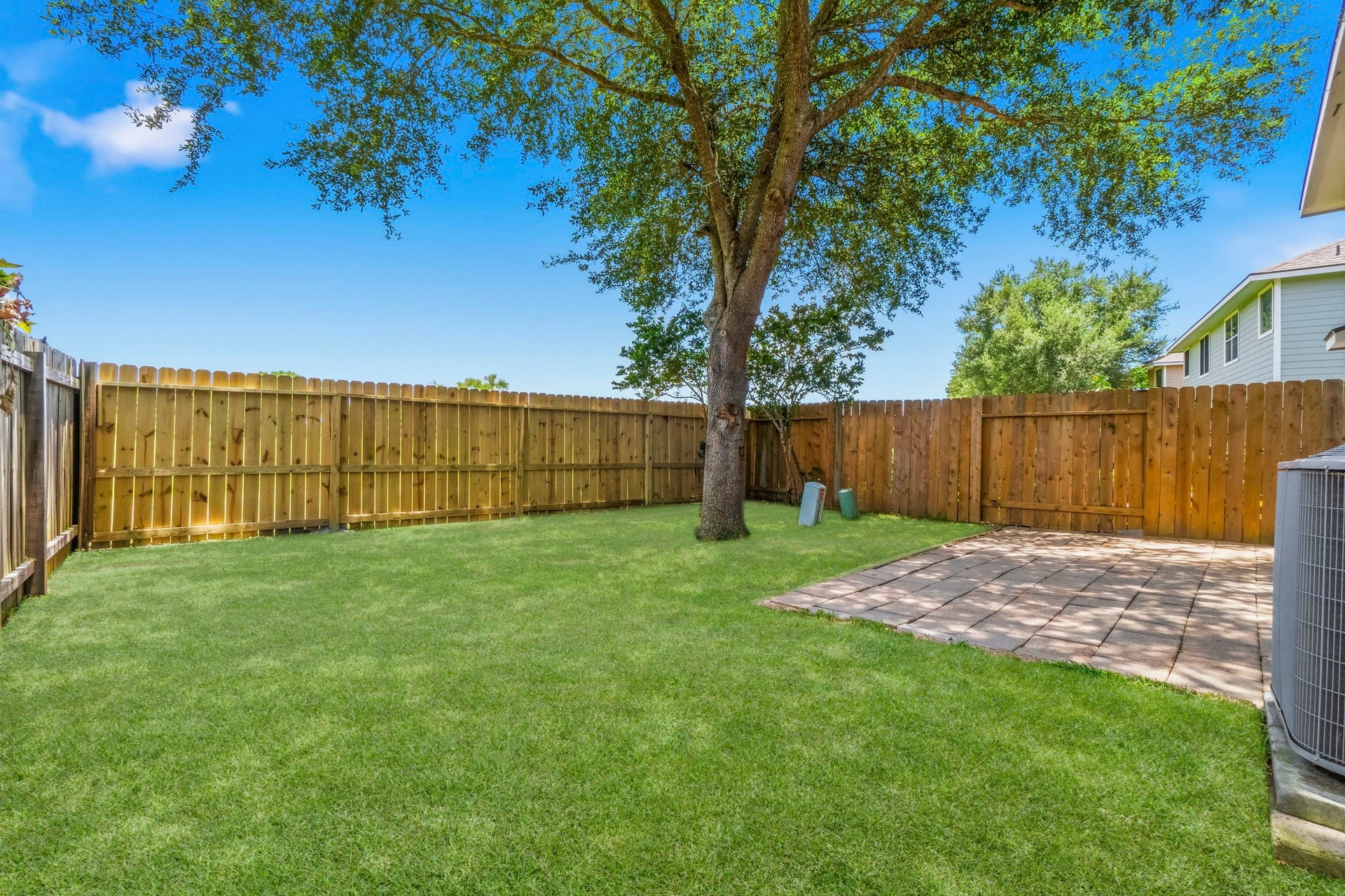 238 Drake Run Lane, Dickinson, TX 77539 Ready for outdoor entertainment
*virtual grass