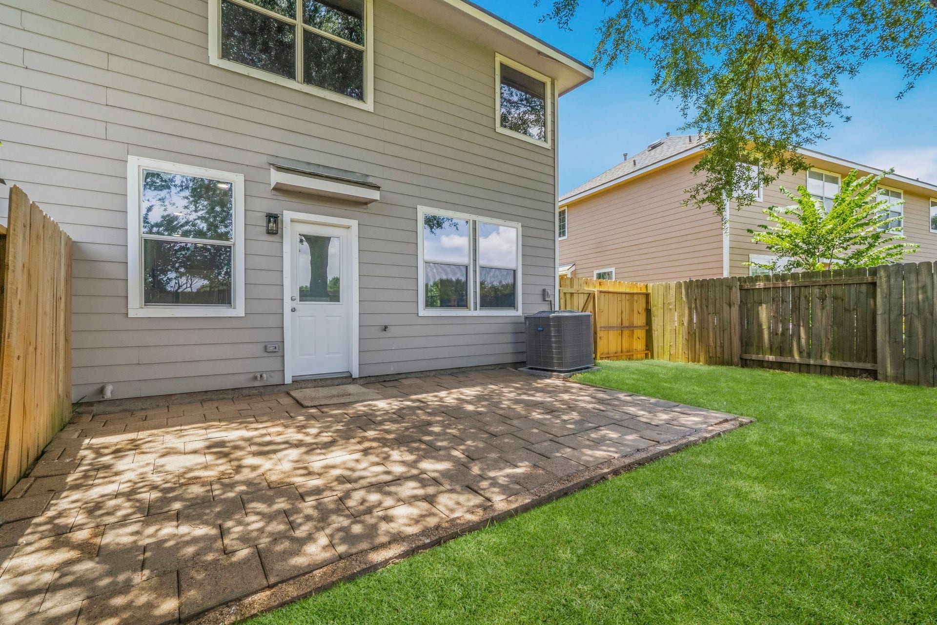 238 Drake Run Lane, Dickinson, TX 77539 Deck is ready to make it your own