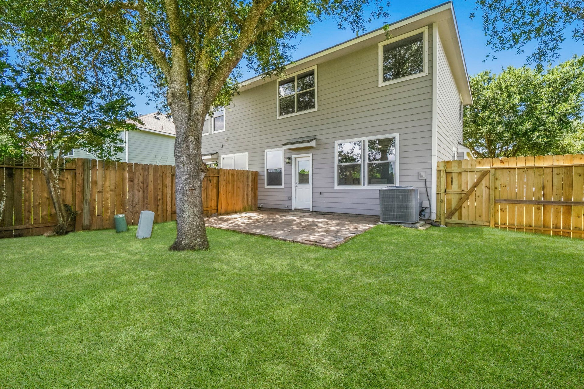 238 Drake Run Lane, Dickinson, TX 77539 Newer A/C unit & Fence
*Virtual grass