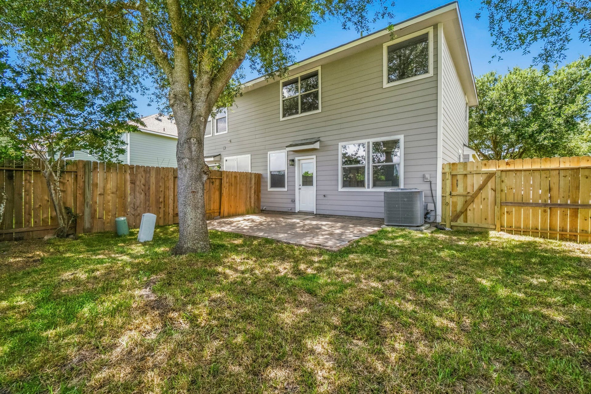 238 Drake Run Lane, Dickinson, TX 77539 Plenty of shade for outdoor activities