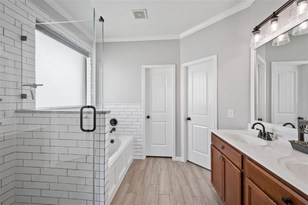 22438 Toronado Ridge Lane, Porter, TX 77365 Primary bathroom!