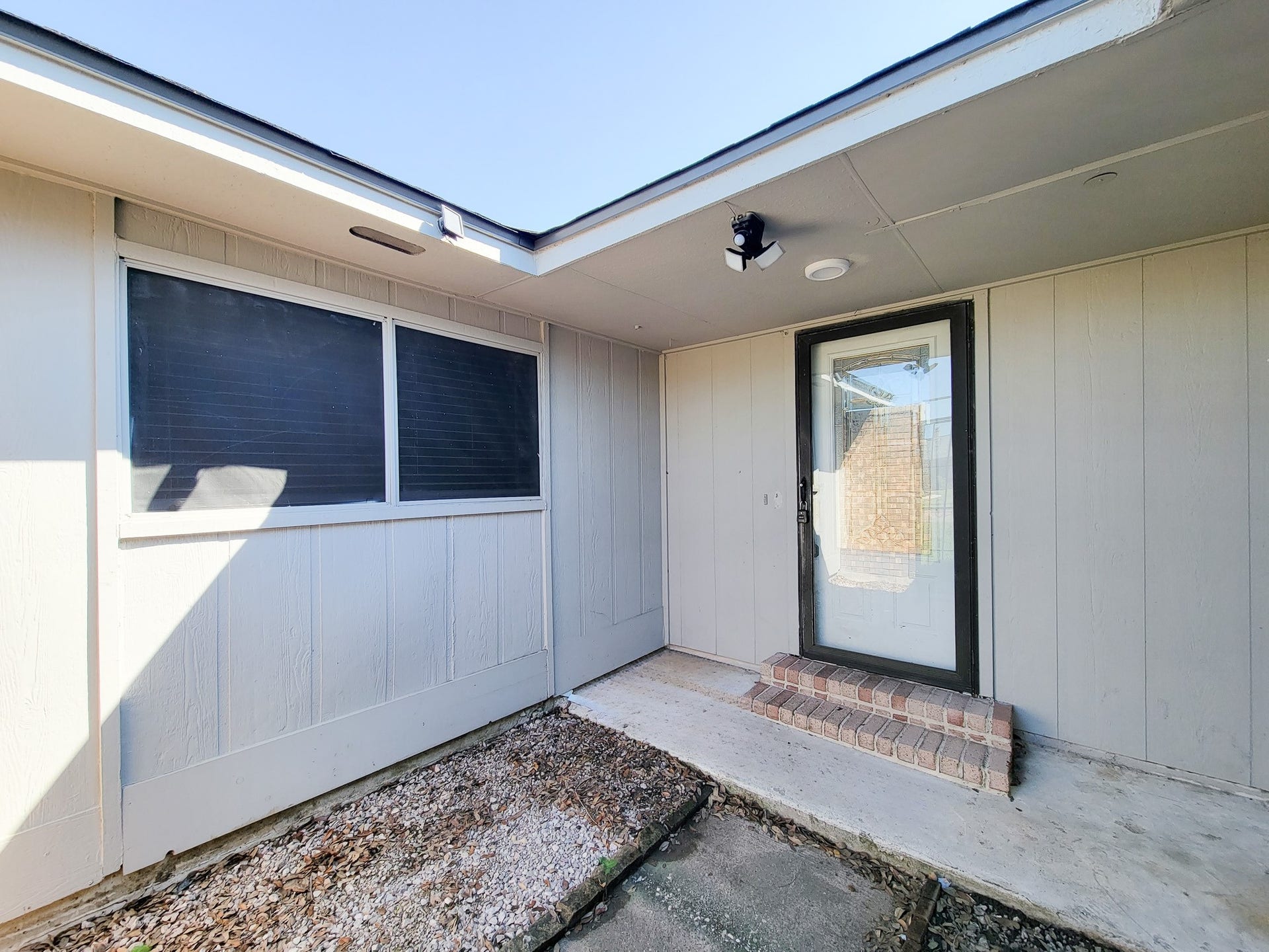 10102 Park Lane, La Porte, TX 77571 10102 Park Lane, La Porte, TX 77571