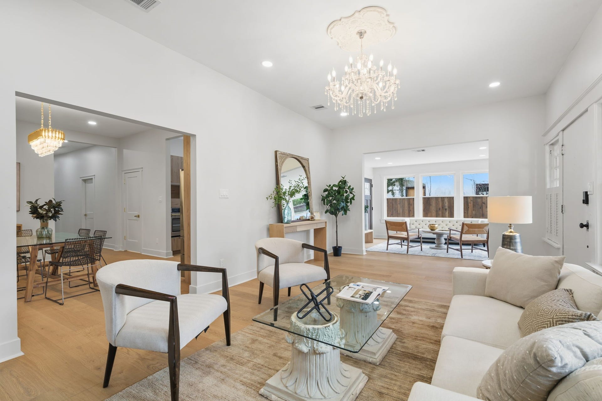 516 W Main Street, Houston, TX 77006
