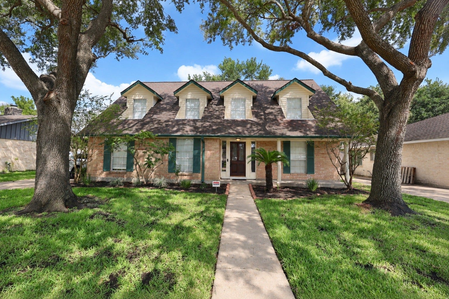 12034 Meadowdale Drive, Meadows Place, TX 77477 Welcome home to 12034 Meadowdale Dr!
