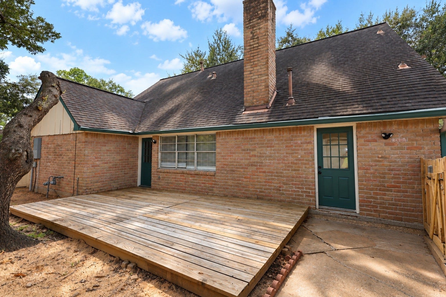 12034 Meadowdale Drive, Meadows Place, TX 77477 Alternate view of the large patio