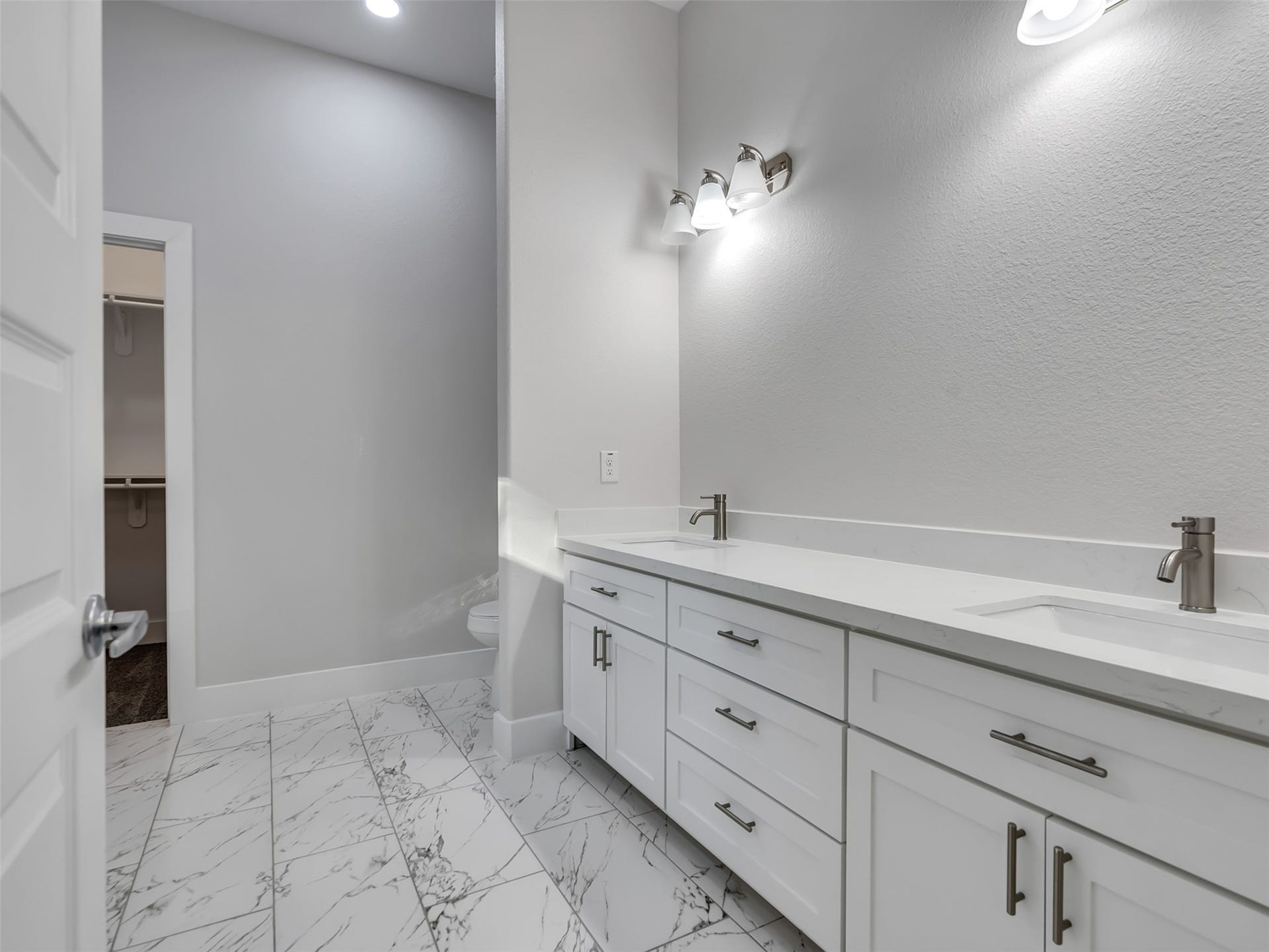 4106 Hill Avenue, Dickinson, TX 77539 4106 Hill Avenue, Dickinson, TX 77539