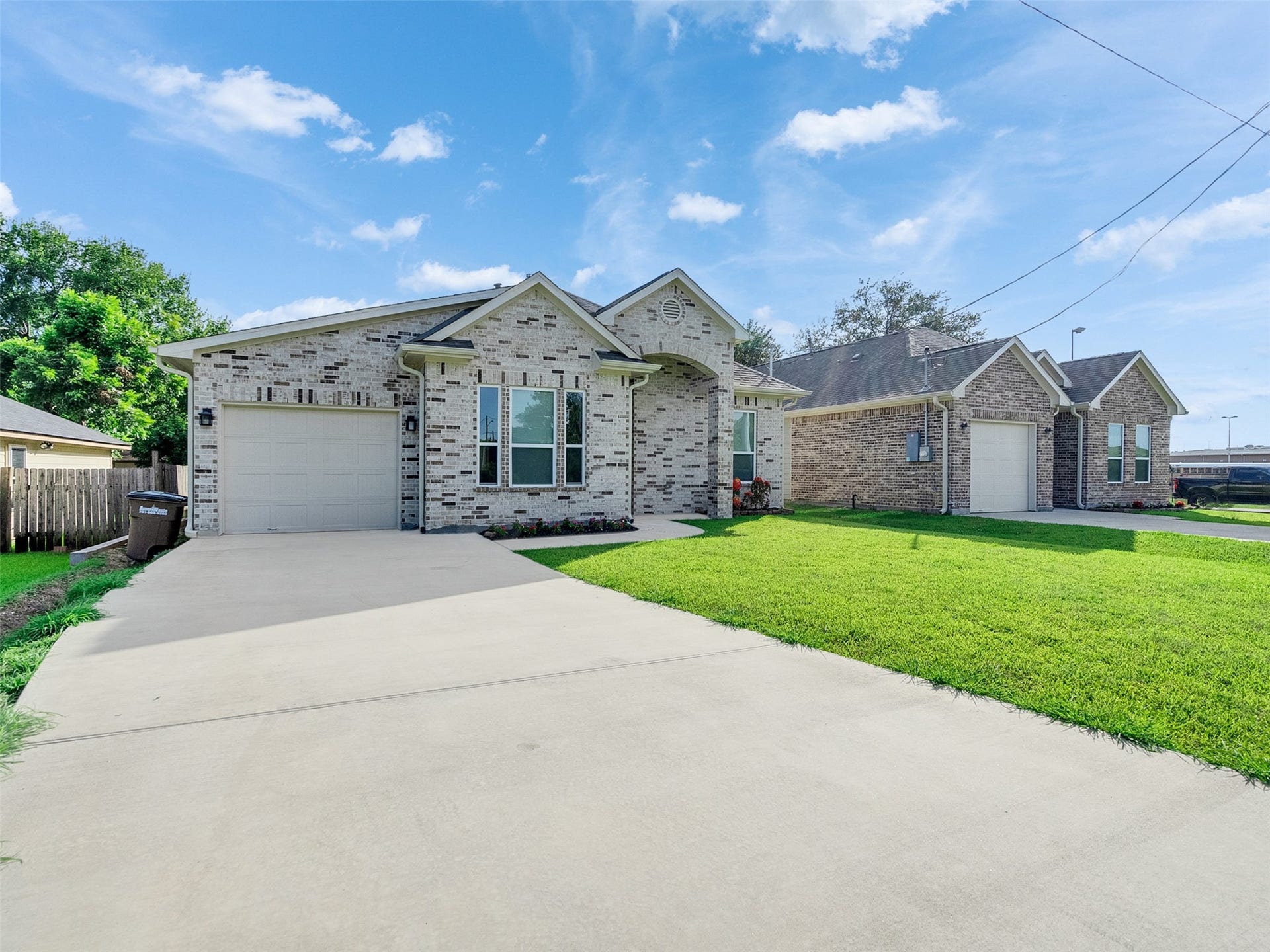 4106 Hill Avenue, Dickinson, TX 77539 4106 Hill Avenue, Dickinson, TX 77539