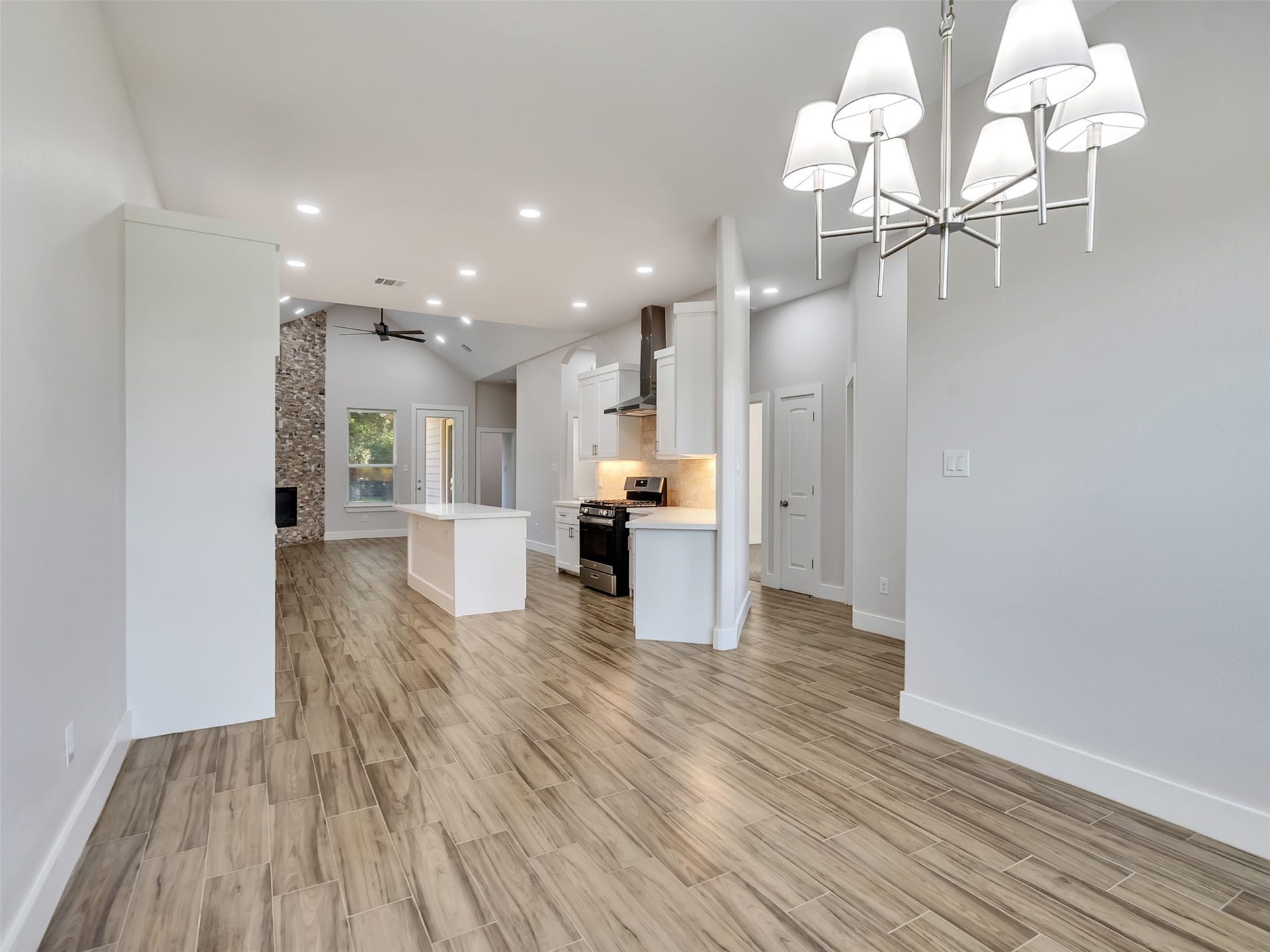 4106 Hill Avenue, Dickinson, TX 77539 4106 Hill Avenue, Dickinson, TX 77539
