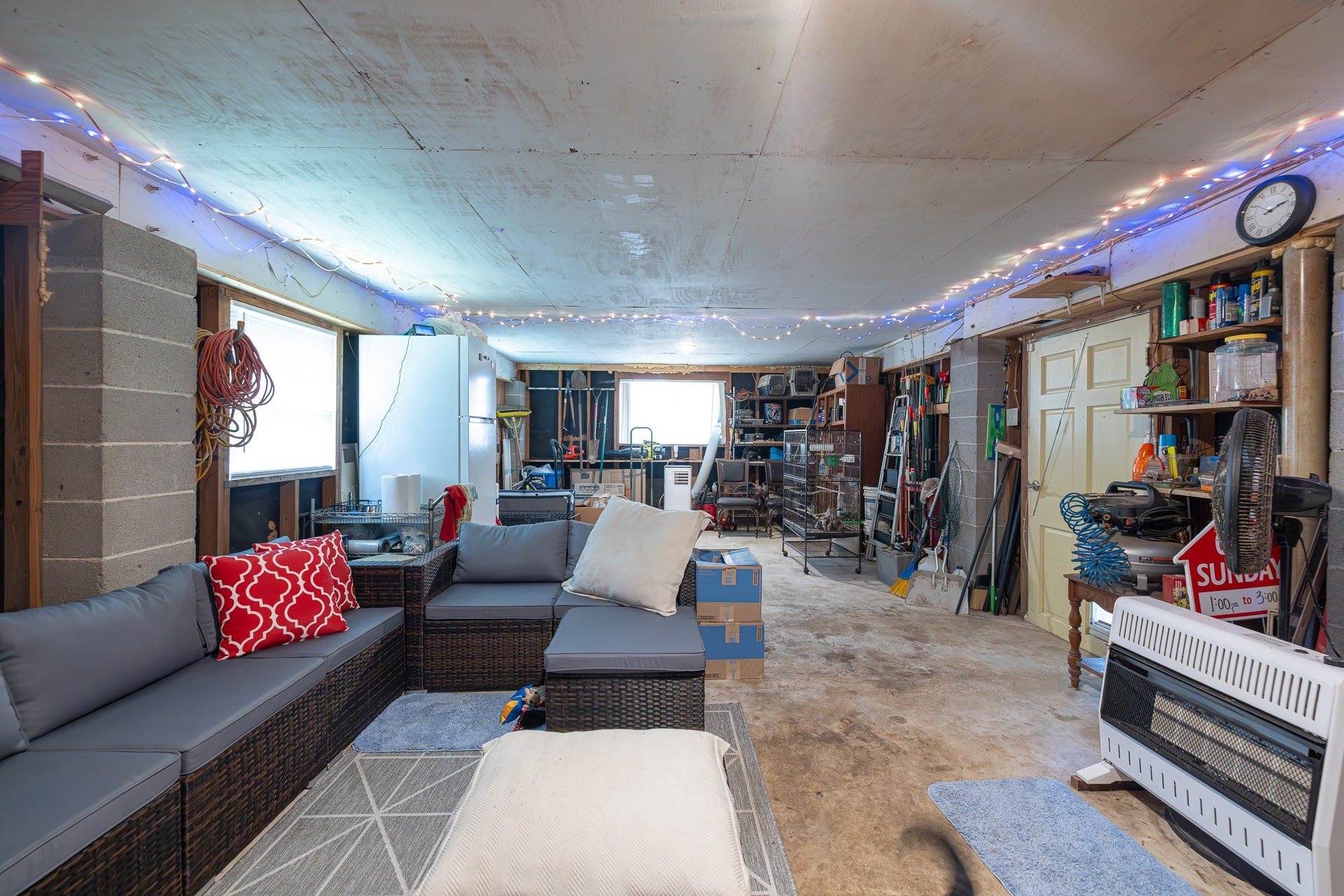 321 Ling Street, Hitchcock, TX 77563 basement