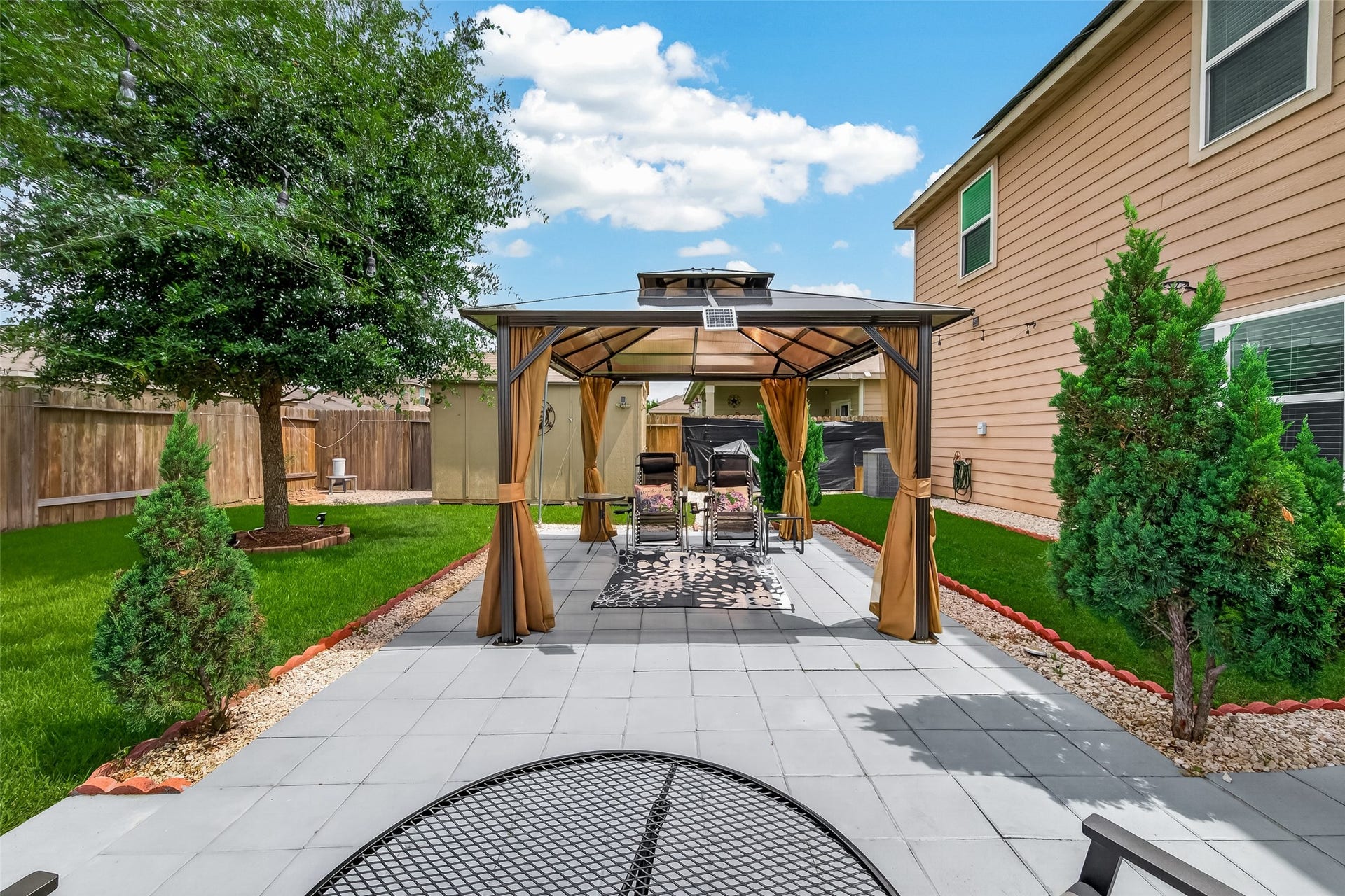 2085 Saras Way, Brookshire, TX 77423 2085 Saras Way, Brookshire, TX 77423