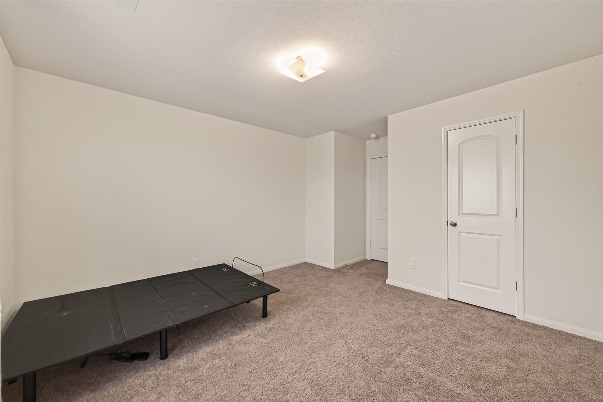 2085 Saras Way, Brookshire, TX 77423 Upstairs second bedroom
