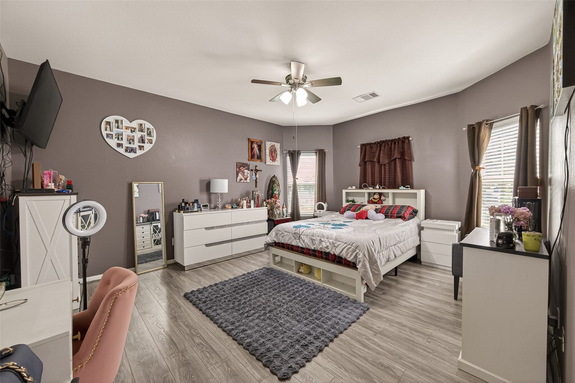 2085 Saras Way, Brookshire, TX 77423 1st Floor Master Bedroom