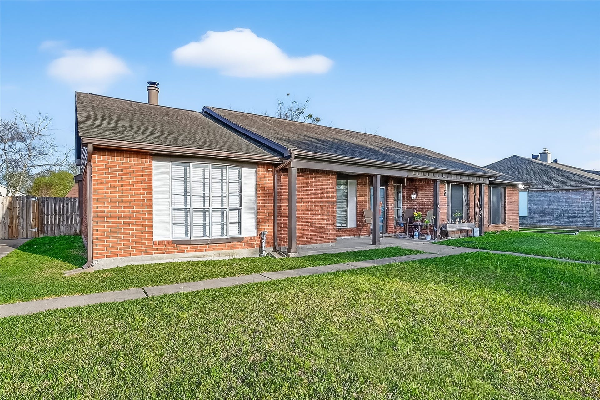 9111 Benthos Drive, Houston, TX 77083