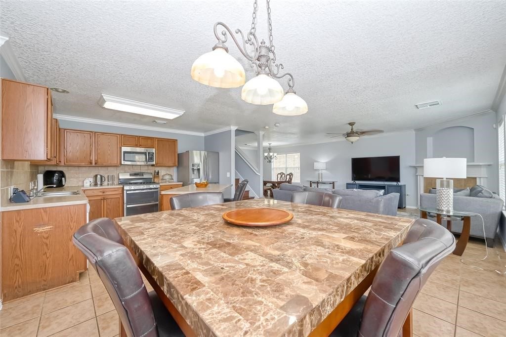 5939 Baldwin Elm Street, Richmond, TX 77407 5939 Baldwin Elm Street, Richmond, TX 77407