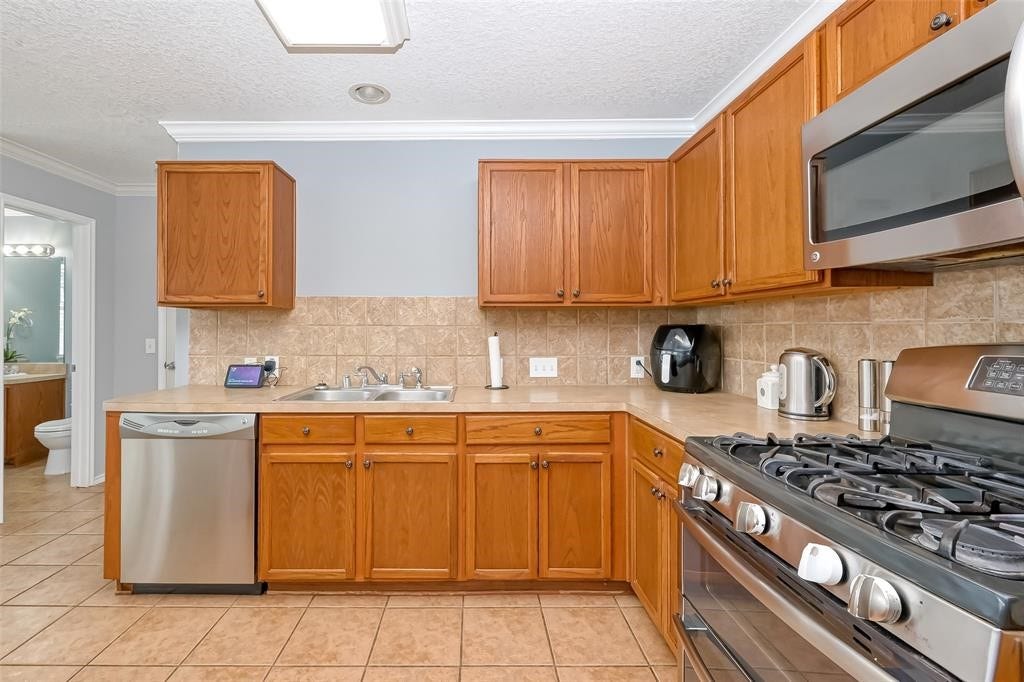 5939 Baldwin Elm Street, Richmond, TX 77407 5939 Baldwin Elm Street, Richmond, TX 77407