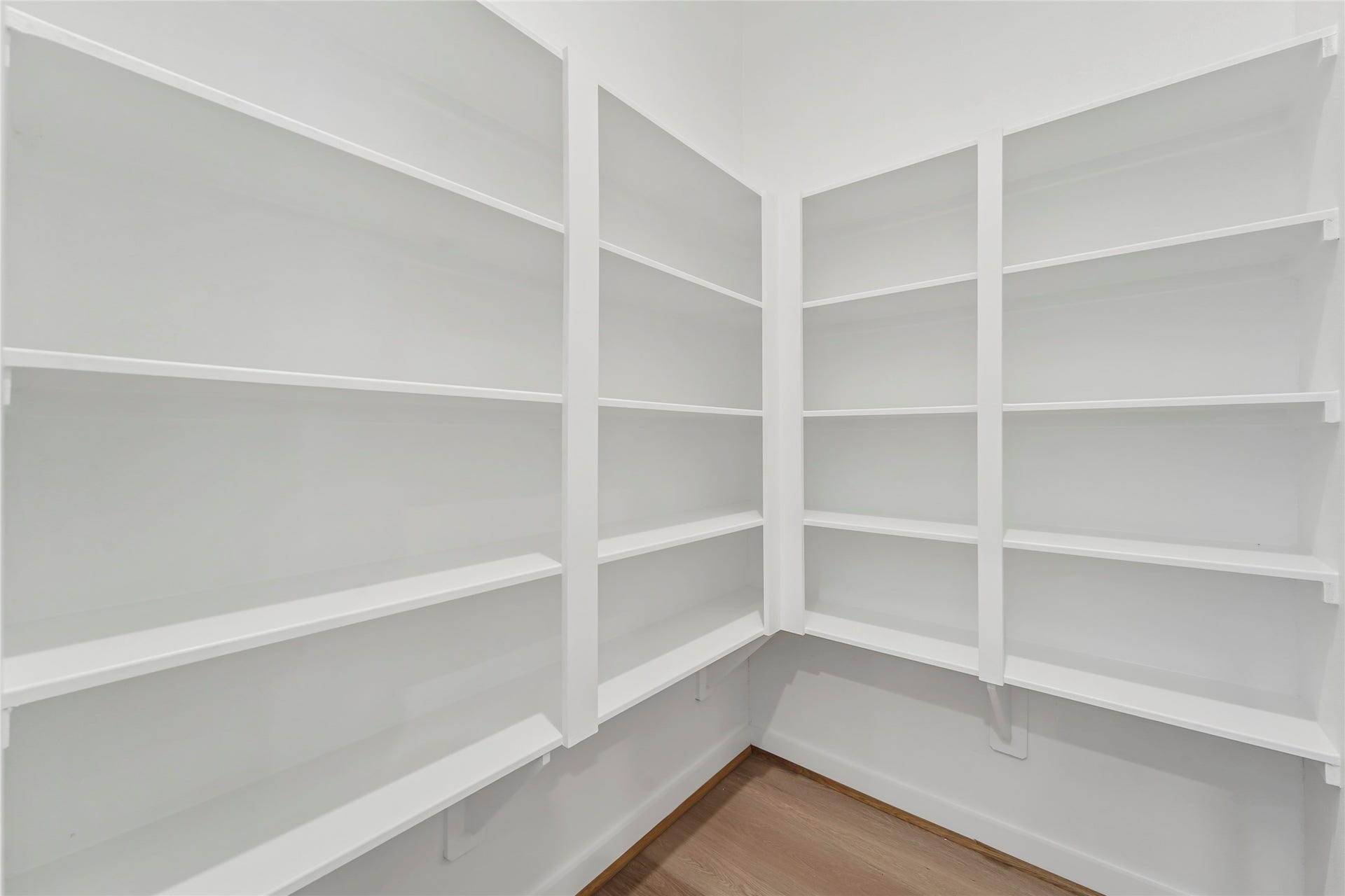 1013 Erin Street, #S, Houston, TX 77009 Walk-in Pantry
