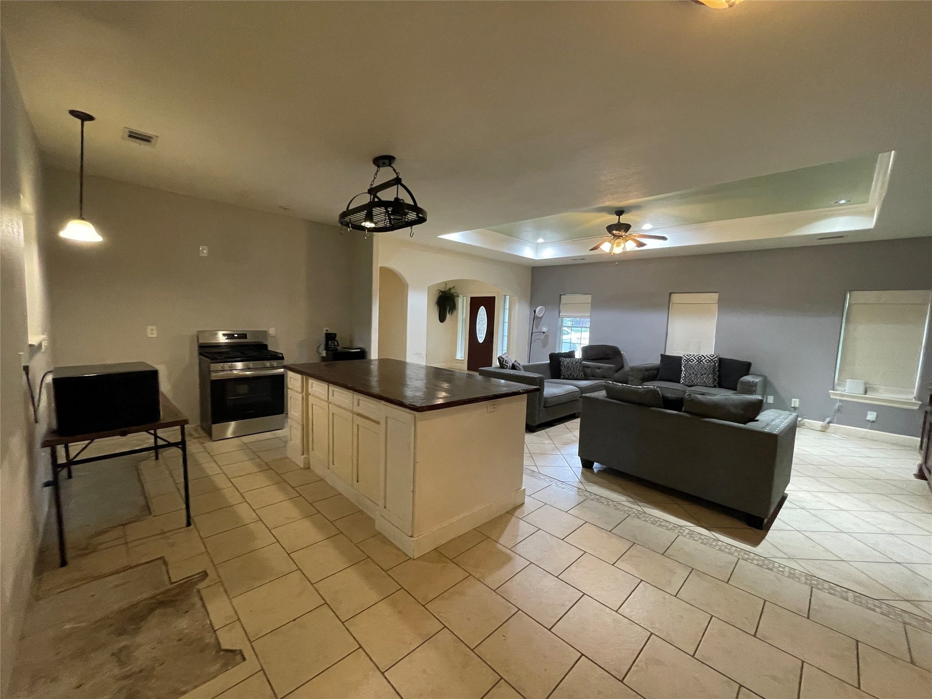 2011 Old Ox Road, Spring, TX 77386