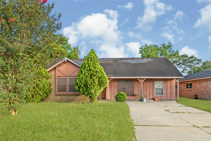 Property photo for 6226 Standing Oaks Street, Houston, TX
