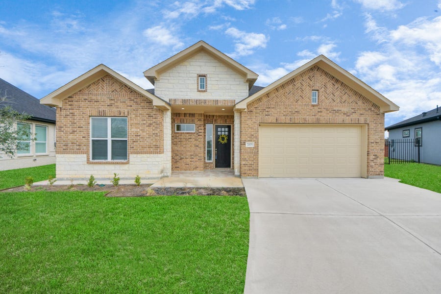 Property photo for 2003 Marthoman Drive, Missouri City, TX