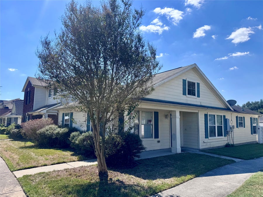 Property photo for 19434 Fletcher Way Drive, Houston, TX