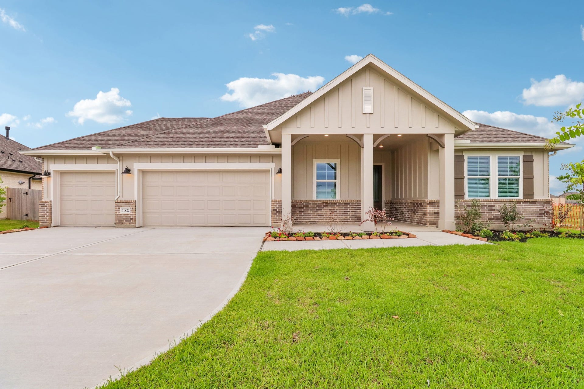 11822 Old Fashion Circle, Mont Belvieu, TX 77535 11822 Old Fashion Circle, Mont Belvieu, TX 77535