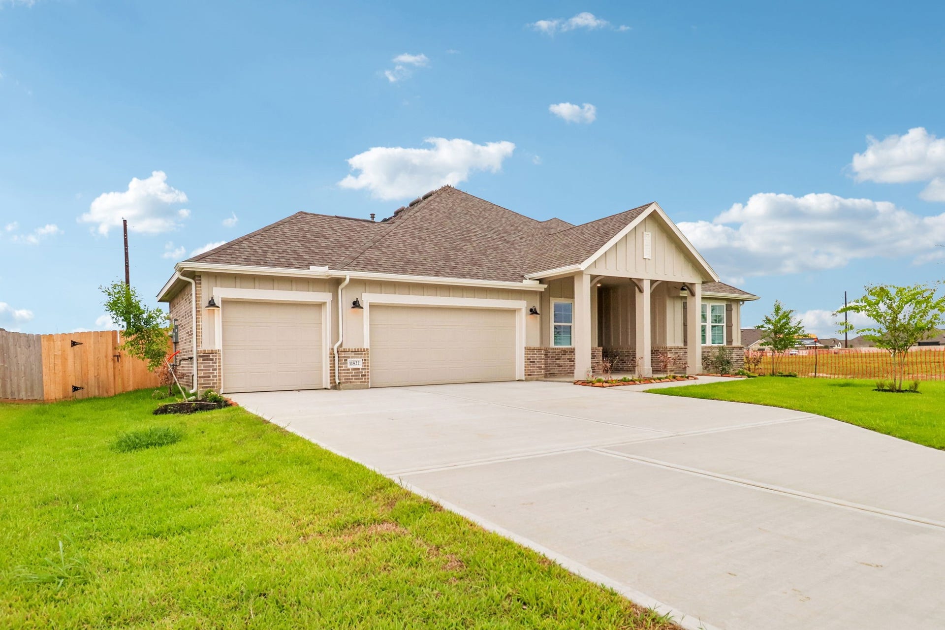 11822 Old Fashion Circle, Mont Belvieu, TX 77535 11822 Old Fashion Circle, Mont Belvieu, TX 77535
