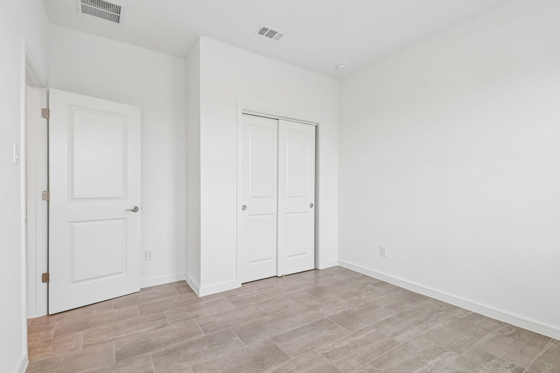11822 Old Fashion Circle, Mont Belvieu, TX 77535 11822 Old Fashion Circle, Mont Belvieu, TX 77535