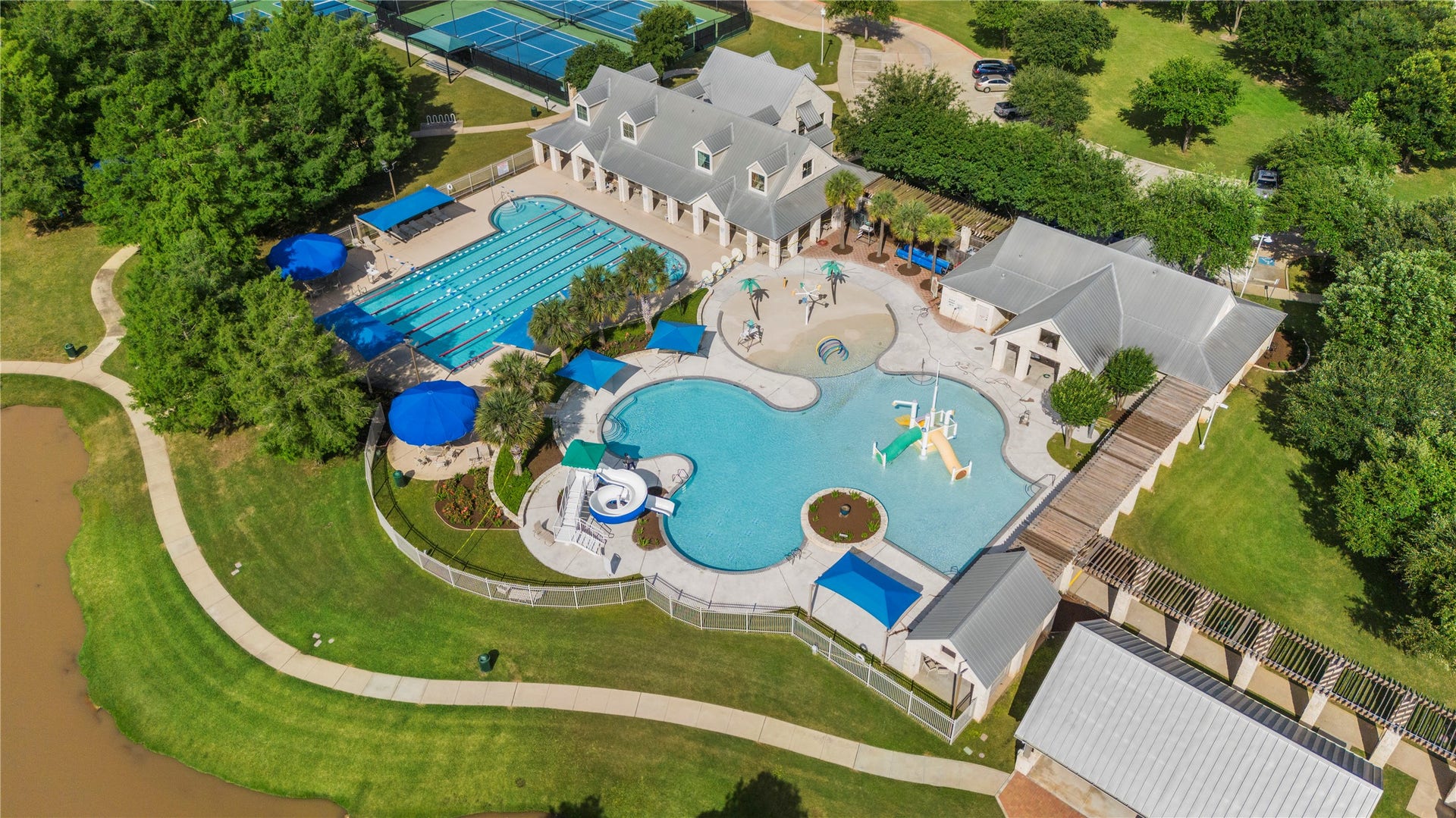 7811 Ravens Point Drive, Richmond, TX 77406 Main pool