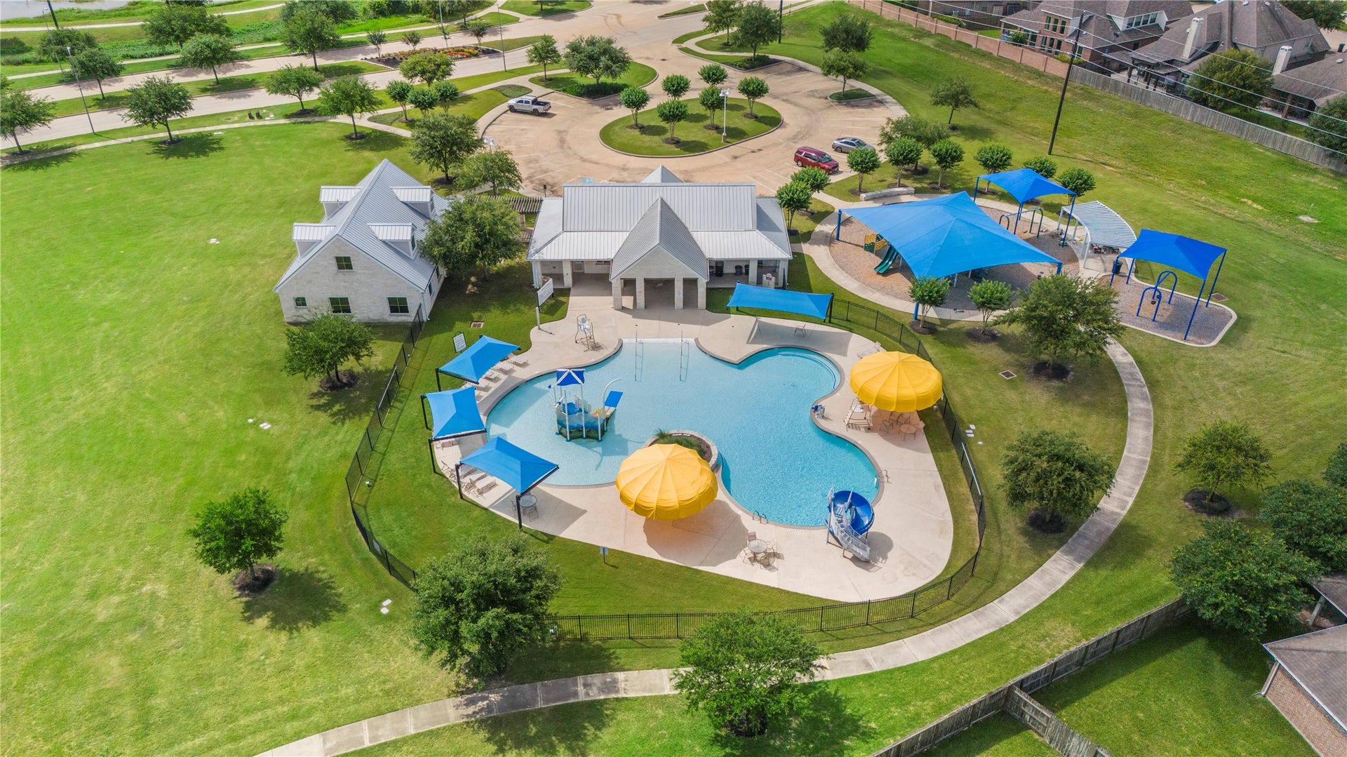 7811 Ravens Point Drive, Richmond, TX 77406 Pool, park and recreation center located on the Trace side of Long Meadow Farms