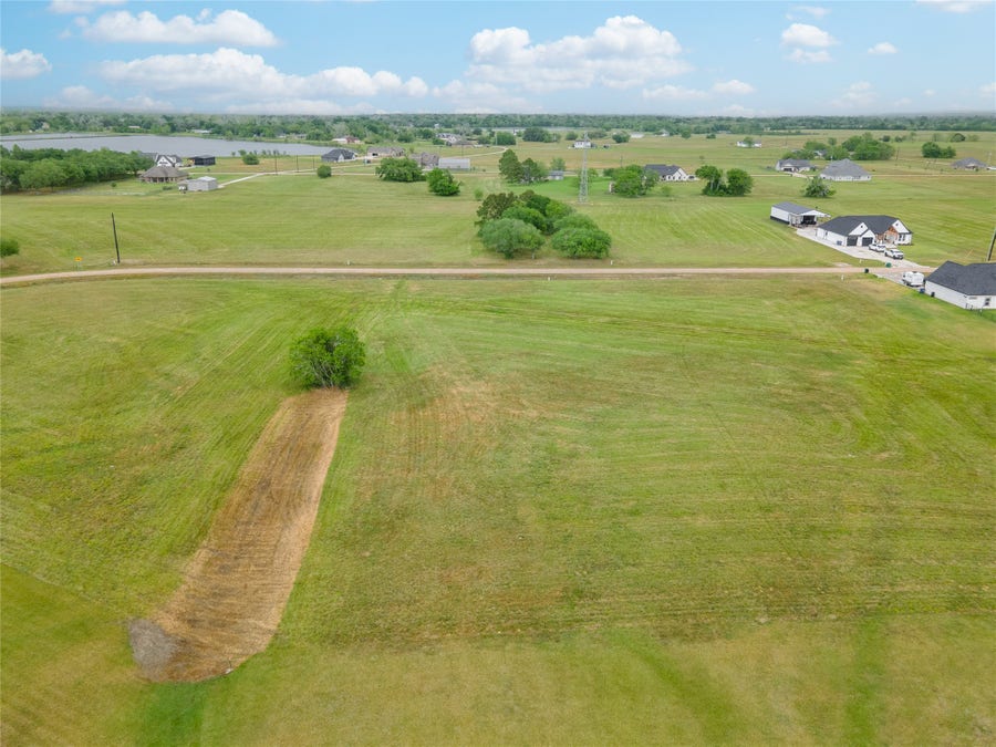 Property photo for 625 Angus Trail, Angleton, TX