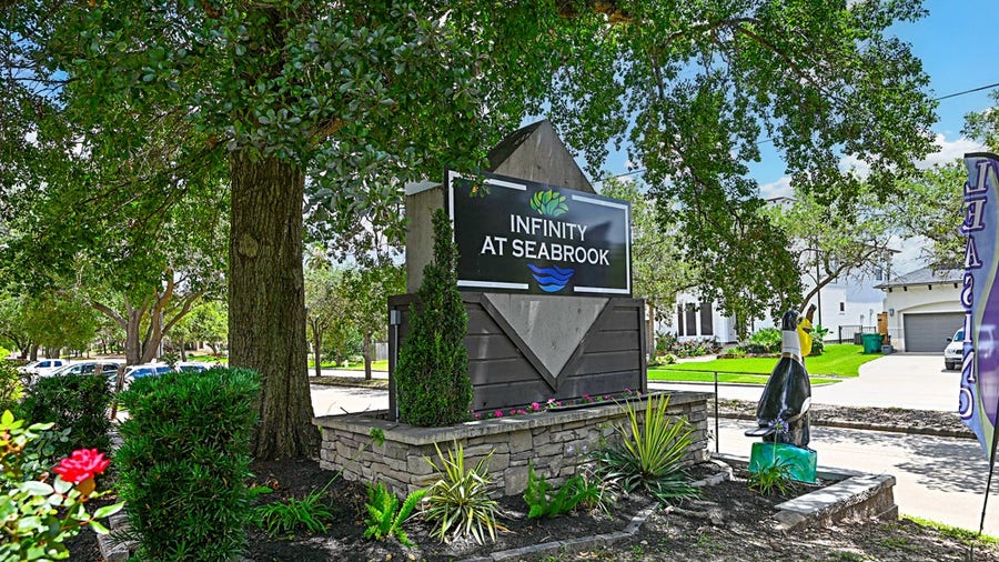 Property photo for 1901 Lakeside Drive, #804, Seabrook, TX