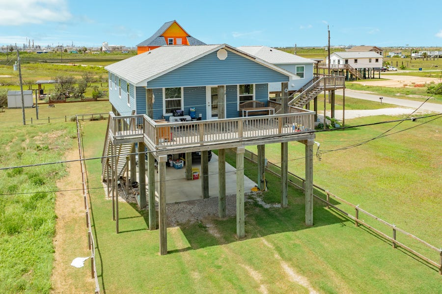 Property photo for 1310 Monument Drive, Surfside Beach, TX