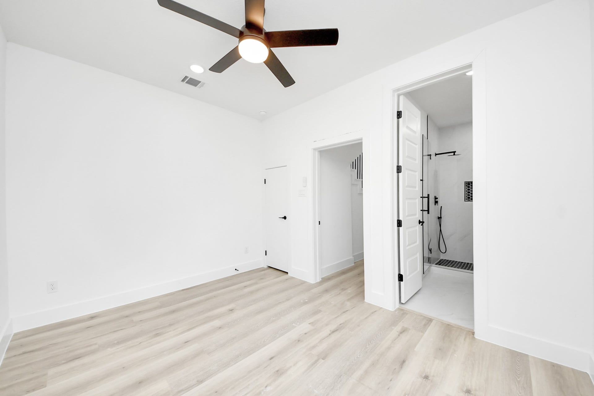 4410 Allen Street, #B, Houston, TX 77007 4410 Allen Street, #B, Houston, TX 77007
