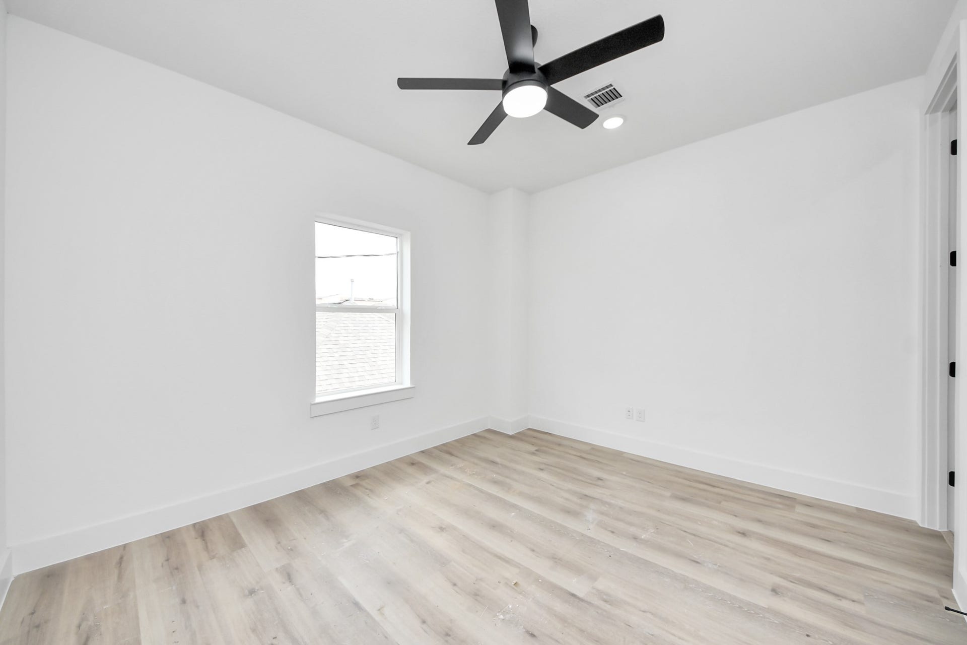 4410 Allen Street, #B, Houston, TX 77007 4410 Allen Street, #B, Houston, TX 77007