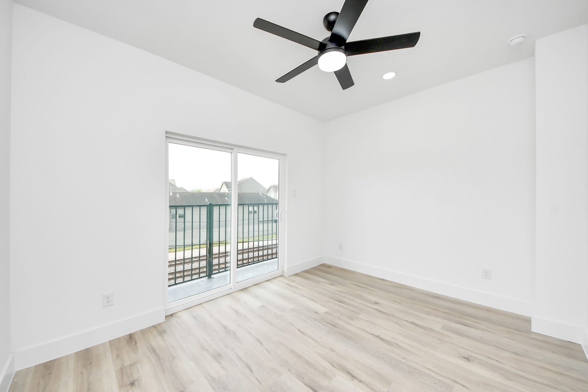 4410 Allen Street, #B, Houston, TX 77007 4410 Allen Street, #B, Houston, TX 77007