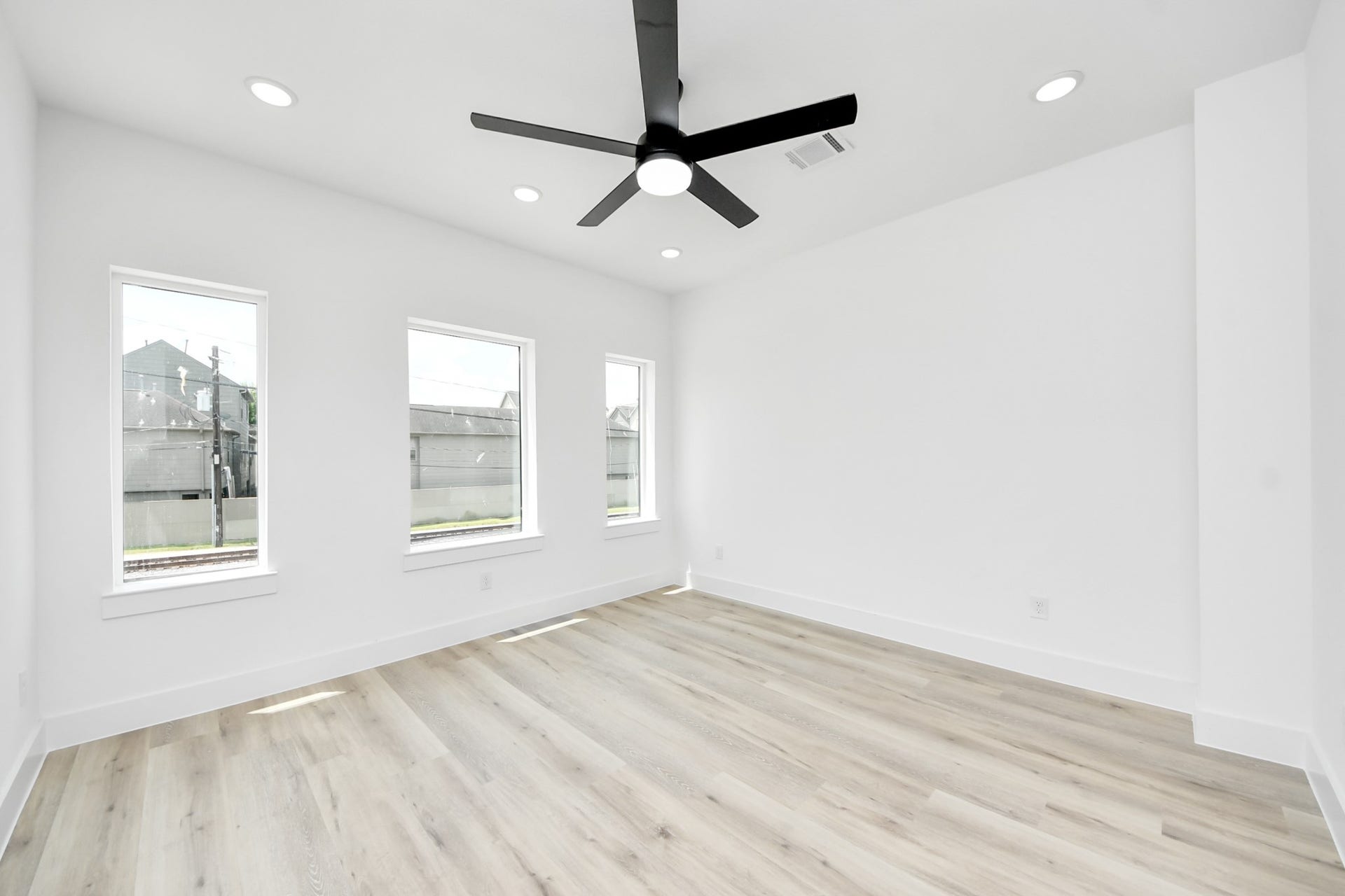 4410 Allen Street, #B, Houston, TX 77007 4410 Allen Street, #B, Houston, TX 77007