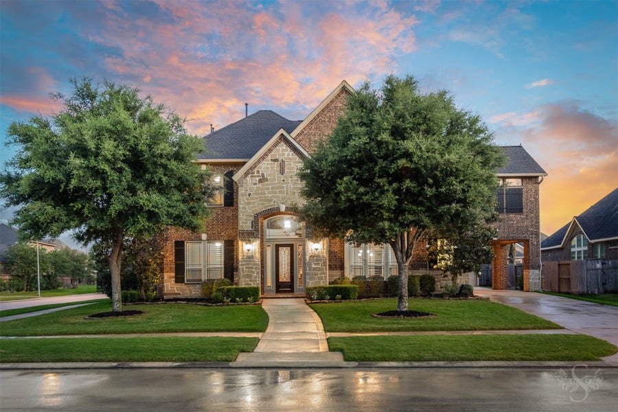 Property photo for 5803 Mustang Ridge Lane, Fulshear, TX