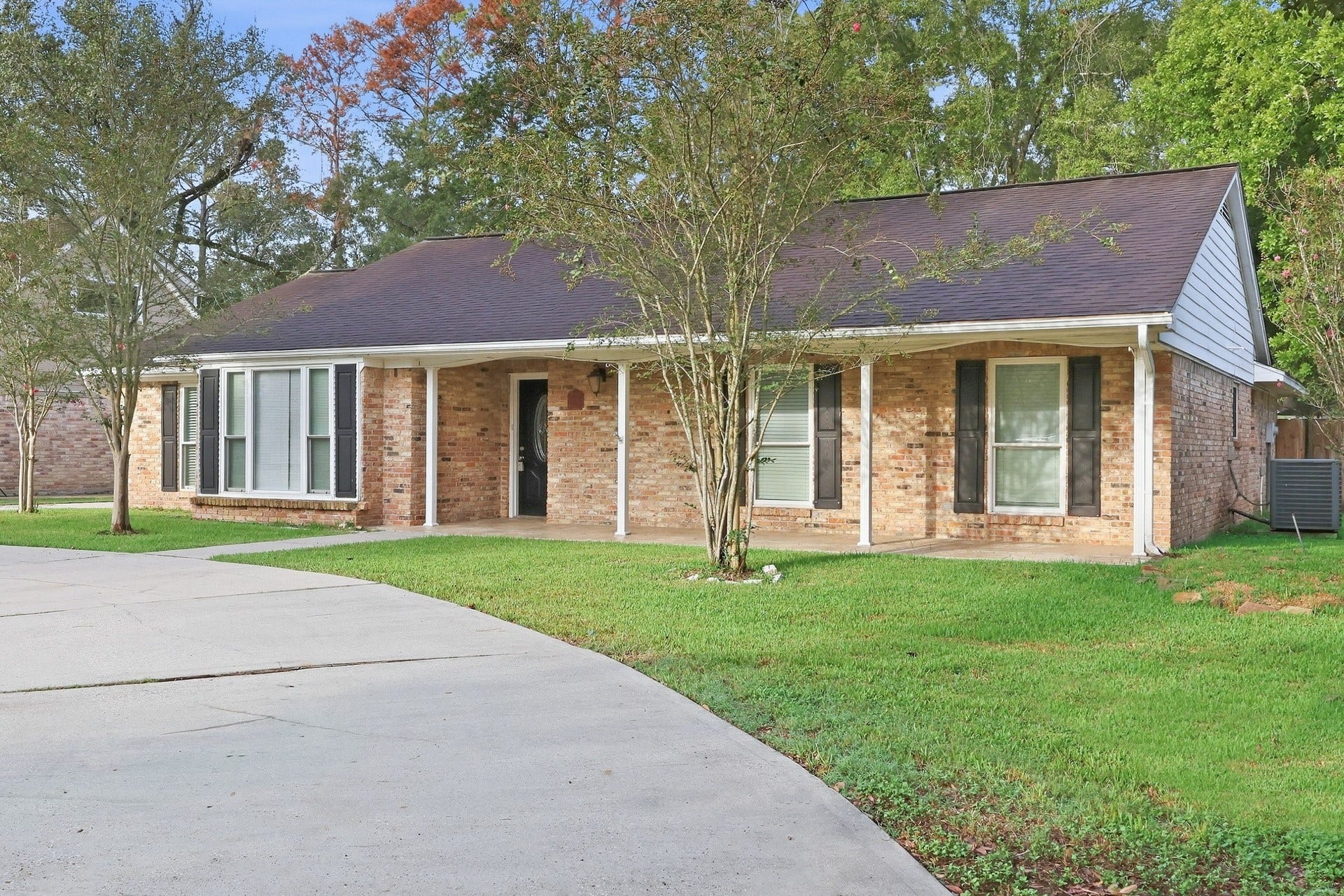 672 Ravensworth Drive, Conroe, TX 77302 672 Ravensworth Drive, Conroe, TX 77302