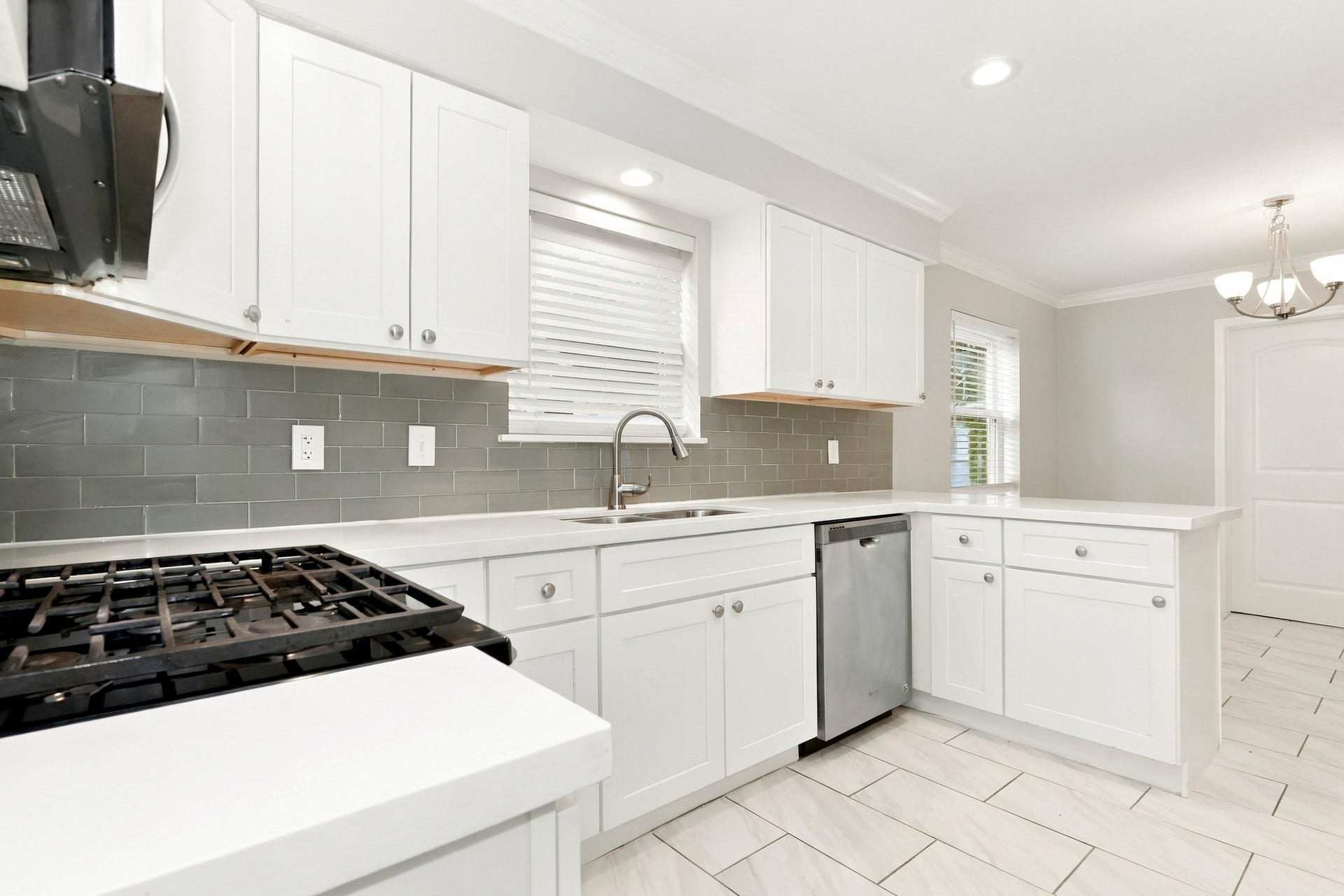 672 Ravensworth Drive, Conroe, TX 77302 672 Ravensworth Drive, Conroe, TX 77302