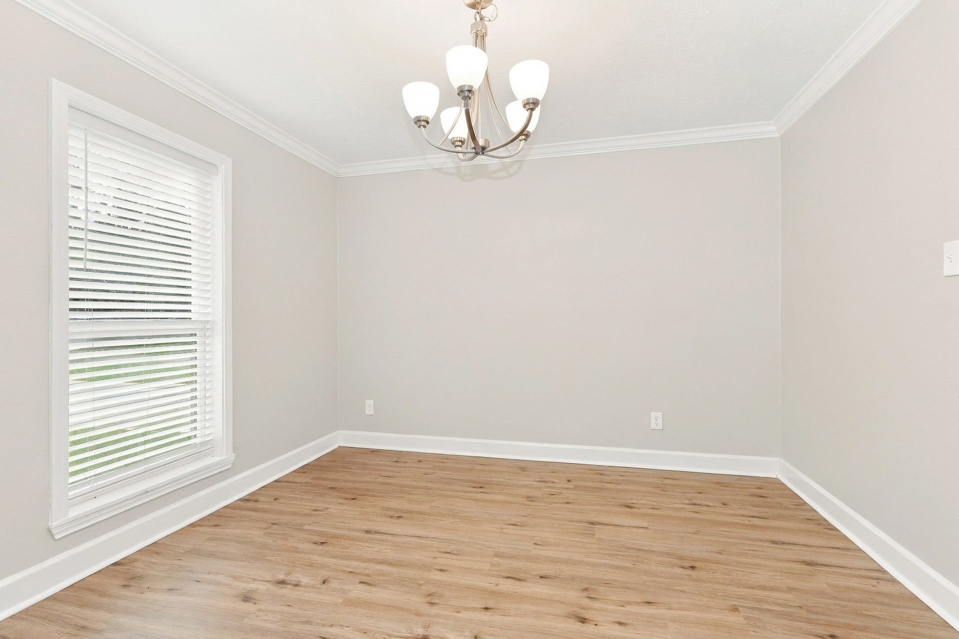 672 Ravensworth Drive, Conroe, TX 77302 672 Ravensworth Drive, Conroe, TX 77302