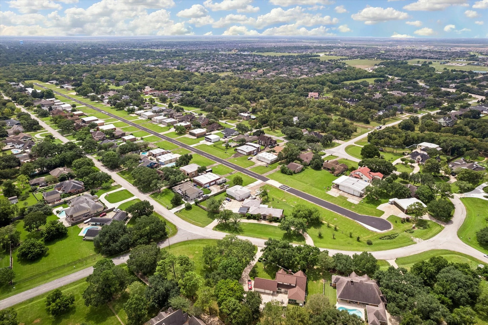 2103 Airline Drive, Friendswood, TX 77546 2103 Airline Drive, Friendswood, TX 77546