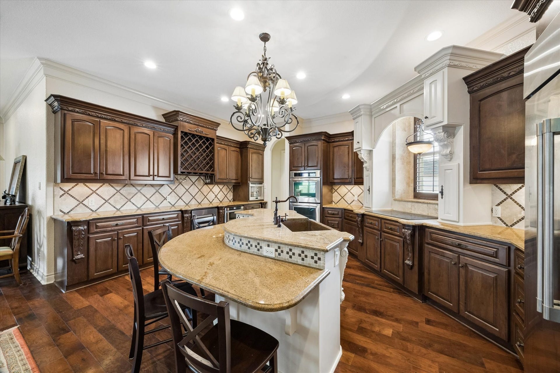 2103 Airline Drive, Friendswood, TX 77546 2103 Airline Drive, Friendswood, TX 77546
