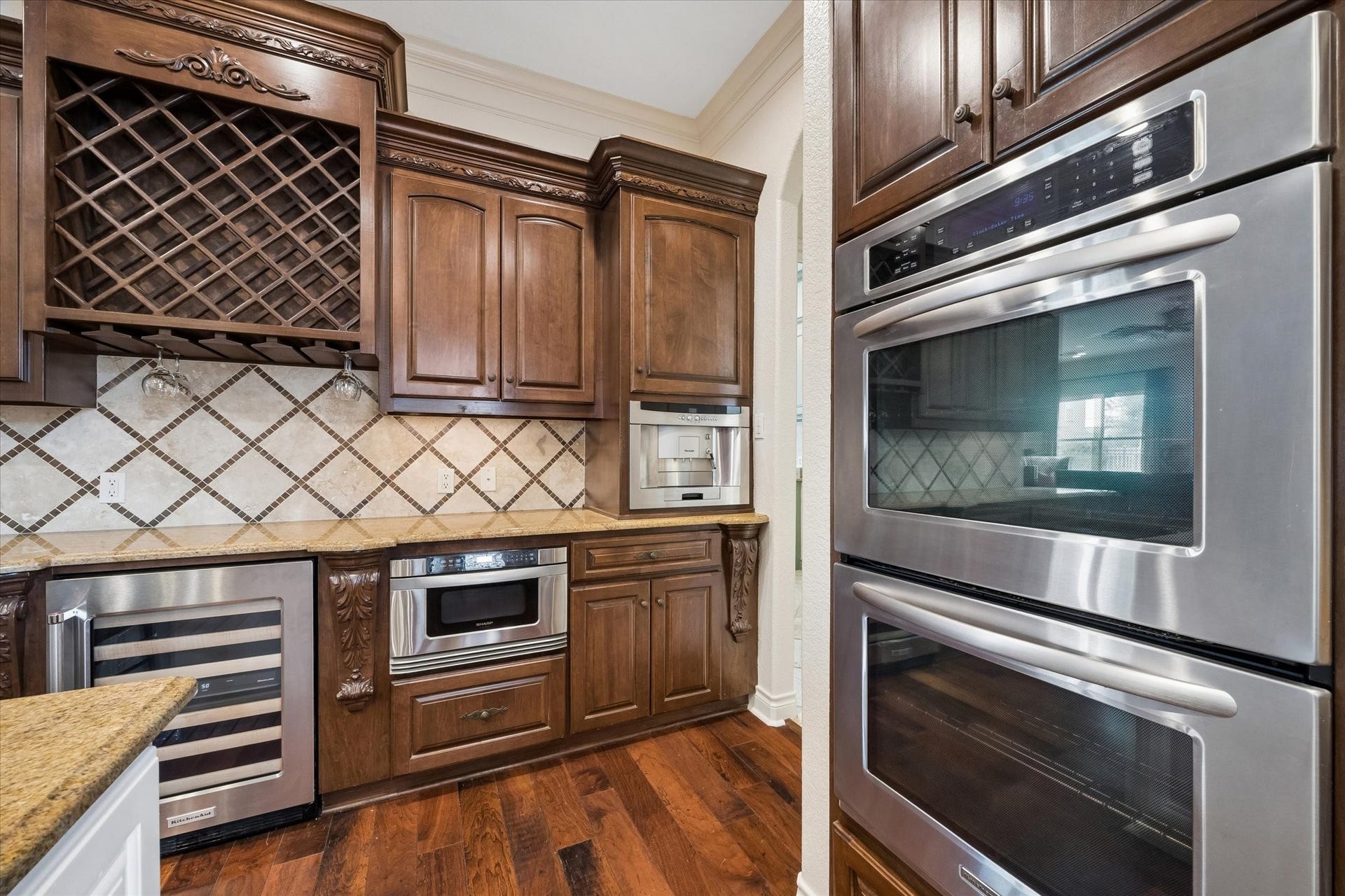 2103 Airline Drive, Friendswood, TX 77546 2103 Airline Drive, Friendswood, TX 77546